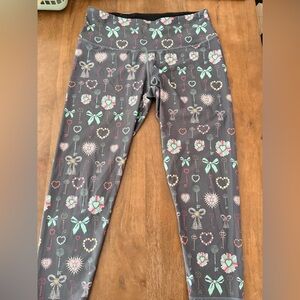Women's Gray Floral & Bow Print Leggings - Mint & Pink Accents